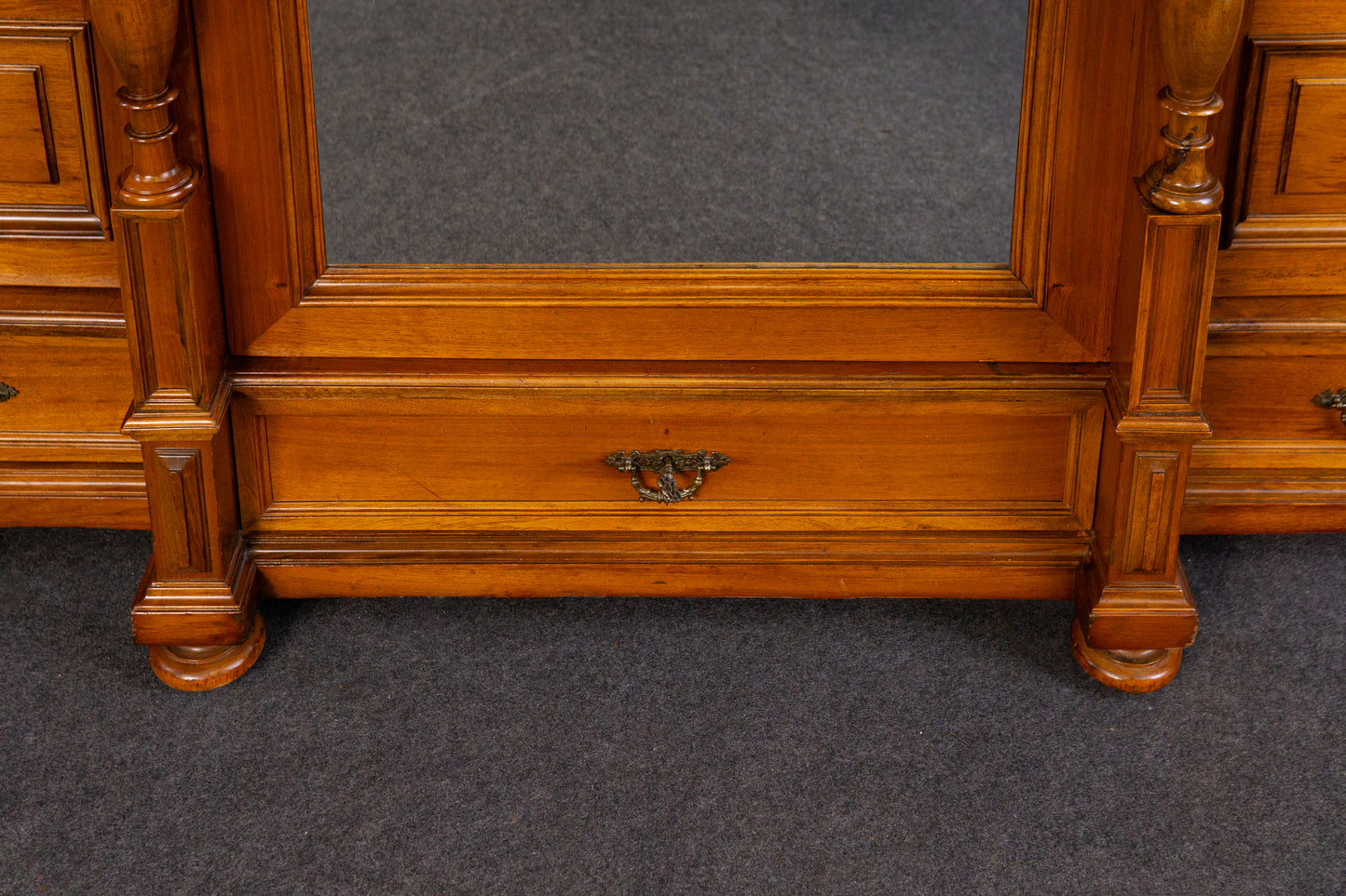 großer Schrank Kleiderschrank Kommode Regal Alt Antik MÖBLINGER 2409_3001