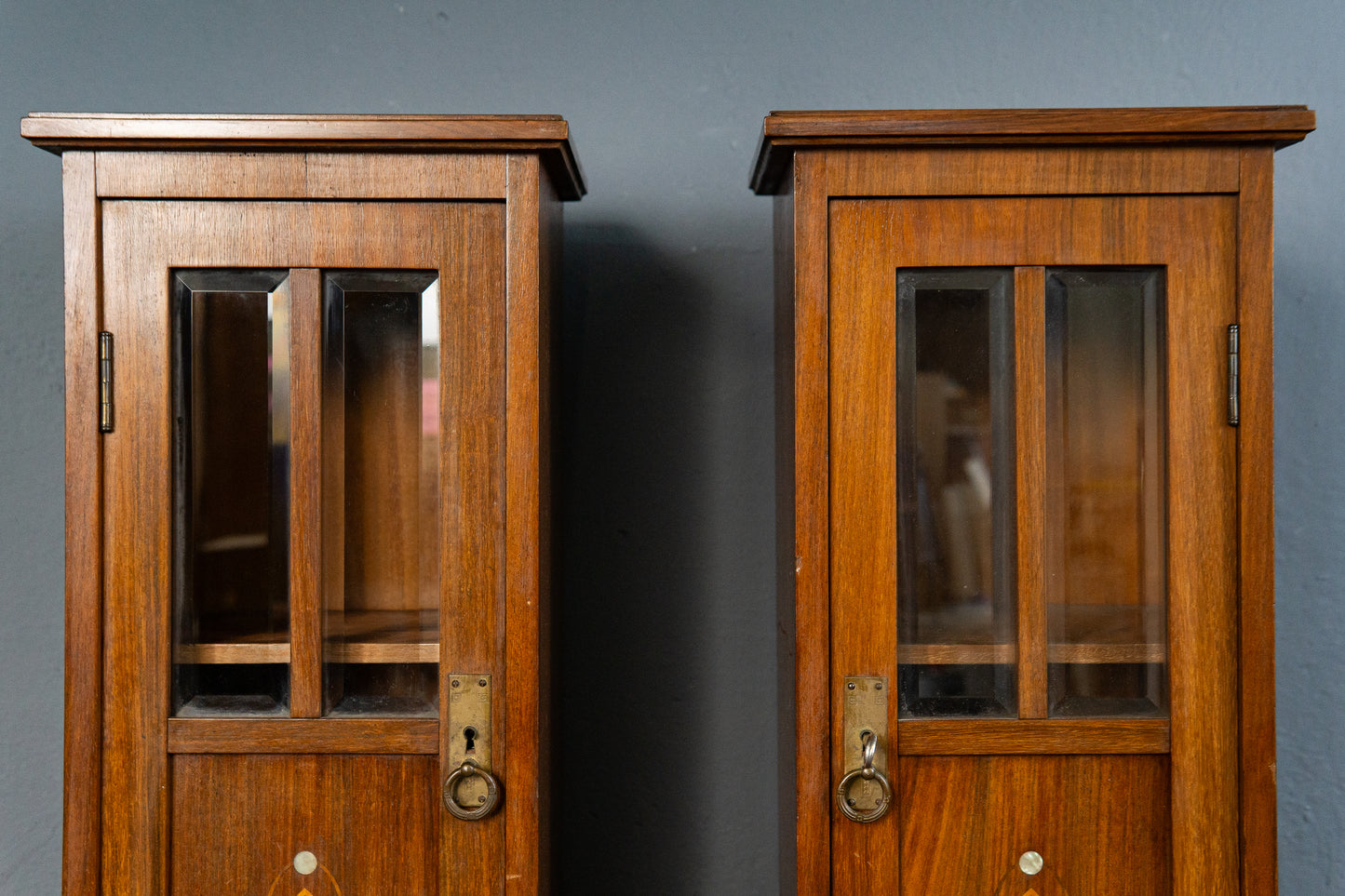 Elegante Jugendstil Pfeilerschränke, Anfang des 20.Jahrhunderts - Kommode Schränke Anrichte Buffet Sofa Alt Antik MÖBLINGER