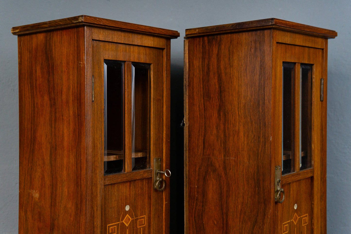 Elegante Jugendstil Pfeilerschränke, Anfang des 20.Jahrhunderts - Kommode Schränke Anrichte Buffet Sofa Alt Antik MÖBLINGER