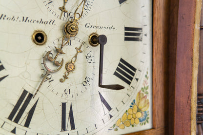 Standuhr im Englischen Stil in Eiche - erste Hälfte des 19.Jahrhunderts