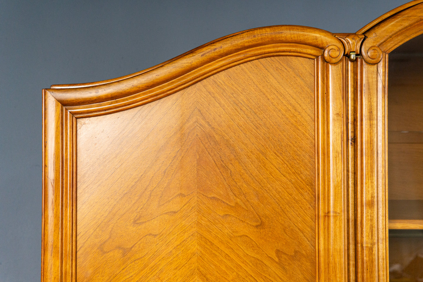 außergewöhnlicher Jugendstil Kleiderschrank, Anfang des 20.Jahrhunderts - Wäscheschrank Kommode Garderobe Regal Alt Antik MÖBLINGER