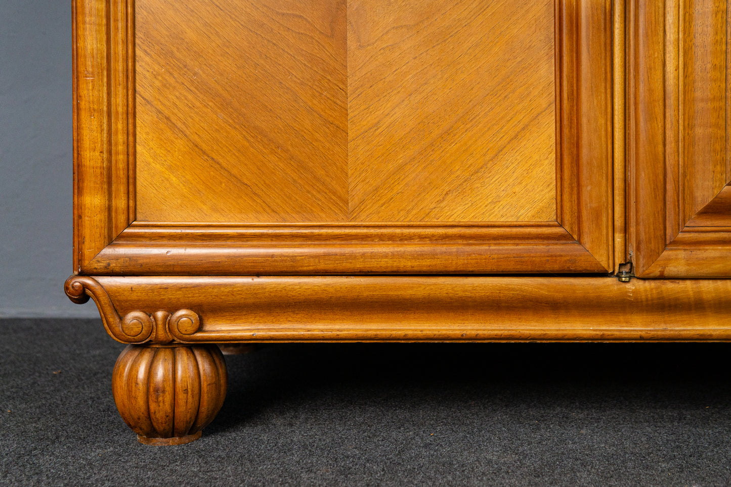 außergewöhnlicher Jugendstil Kleiderschrank, Anfang des 20.Jahrhunderts - Wäscheschrank Kommode Garderobe Regal Alt Antik MÖBLINGER