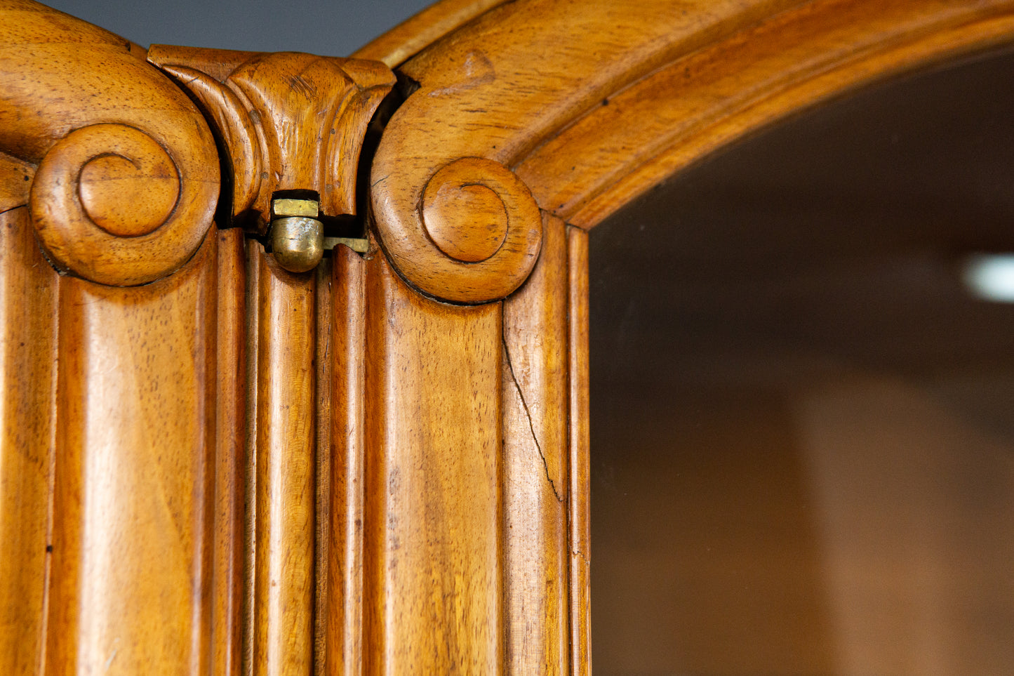 außergewöhnlicher Jugendstil Kleiderschrank, Anfang des 20.Jahrhunderts - Wäscheschrank Kommode Garderobe Regal Alt Antik MÖBLINGER