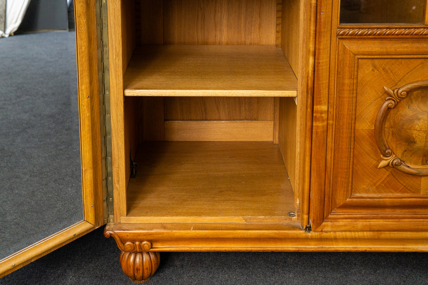 außergewöhnlicher Jugendstil Kleiderschrank, Anfang des 20.Jahrhunderts - Wäscheschrank Kommode Garderobe Regal Alt Antik MÖBLINGER