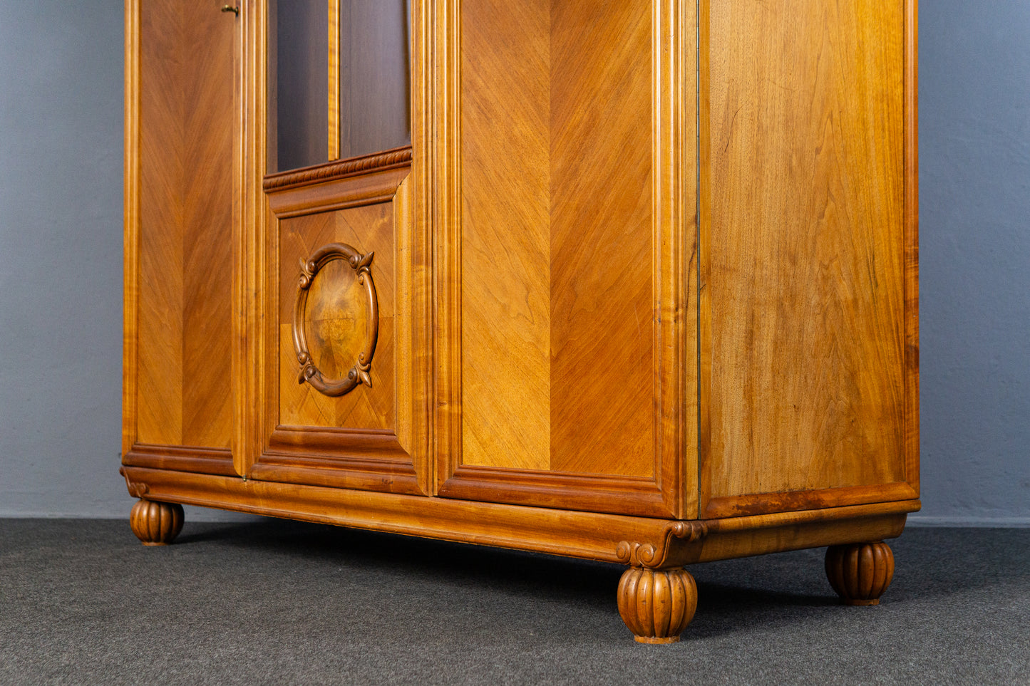 außergewöhnlicher Jugendstil Kleiderschrank, Anfang des 20.Jahrhunderts - Wäscheschrank Kommode Garderobe Regal Alt Antik MÖBLINGER