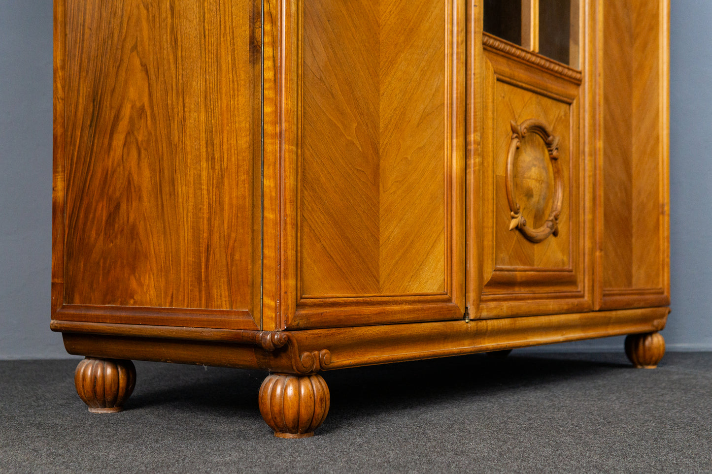 außergewöhnlicher Jugendstil Kleiderschrank, Anfang des 20.Jahrhunderts - Wäscheschrank Kommode Garderobe Regal Alt Antik MÖBLINGER