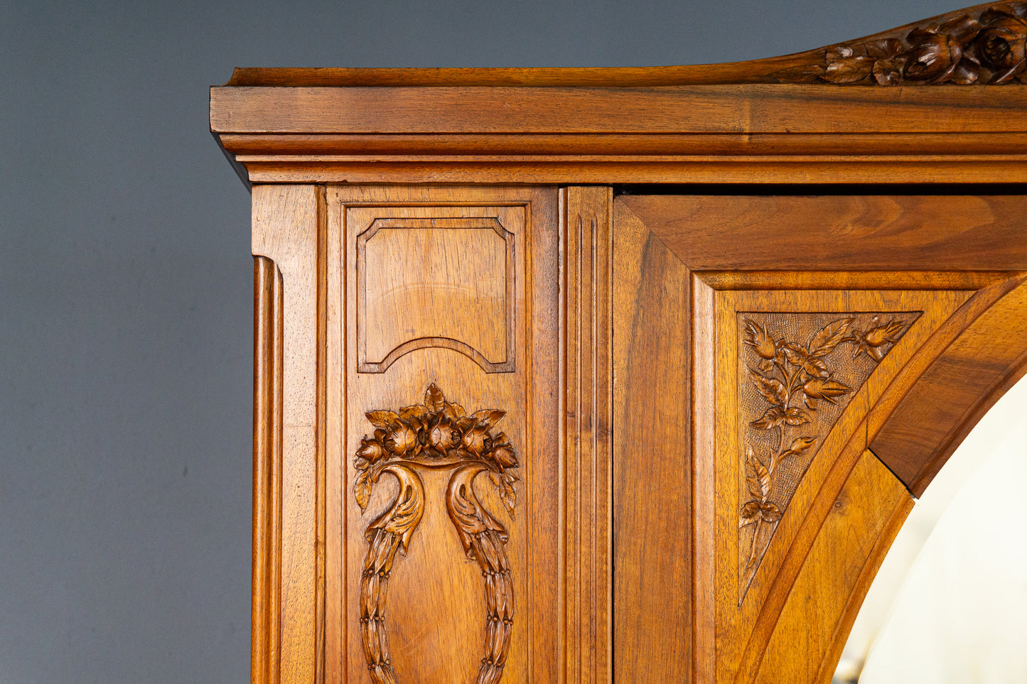 wunderschöner französischer Jugendstil Kleiderschrank, Anfang des 20.Jahrhunderts - Garderobe Schrank Wäscheschank Kommode Regal Alt Antik MÖBLINGER