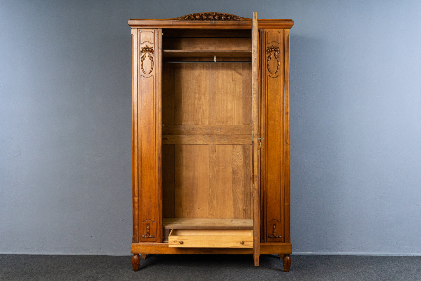 wunderschöner französischer Jugendstil Kleiderschrank, Anfang des 20.Jahrhunderts - Garderobe Schrank Wäscheschank Kommode Regal Alt Antik MÖBLINGER