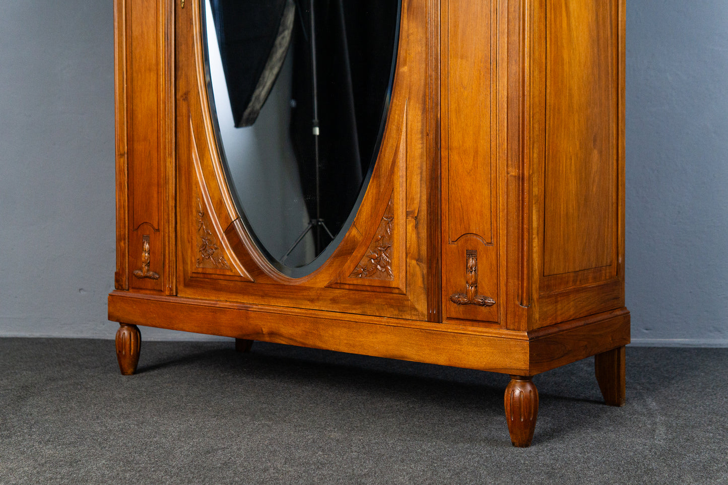 wunderschöner französischer Jugendstil Kleiderschrank, Anfang des 20.Jahrhunderts - Garderobe Schrank Wäscheschank Kommode Regal Alt Antik MÖBLINGER