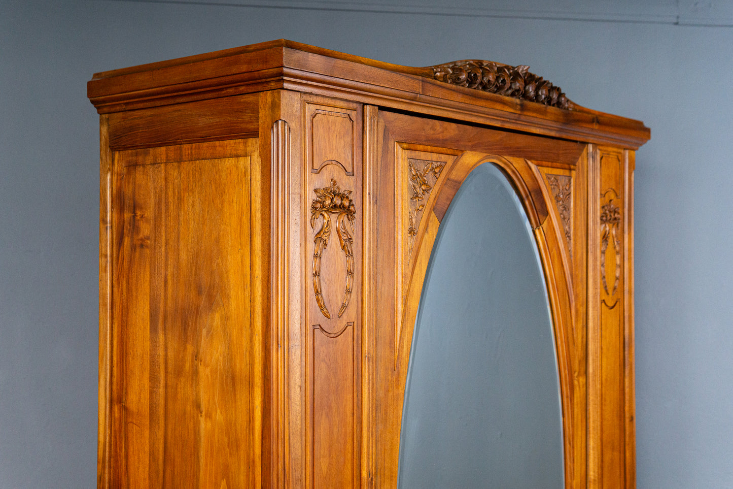 wunderschöner französischer Jugendstil Kleiderschrank, Anfang des 20.Jahrhunderts - Garderobe Schrank Wäscheschank Kommode Regal Alt Antik MÖBLINGER