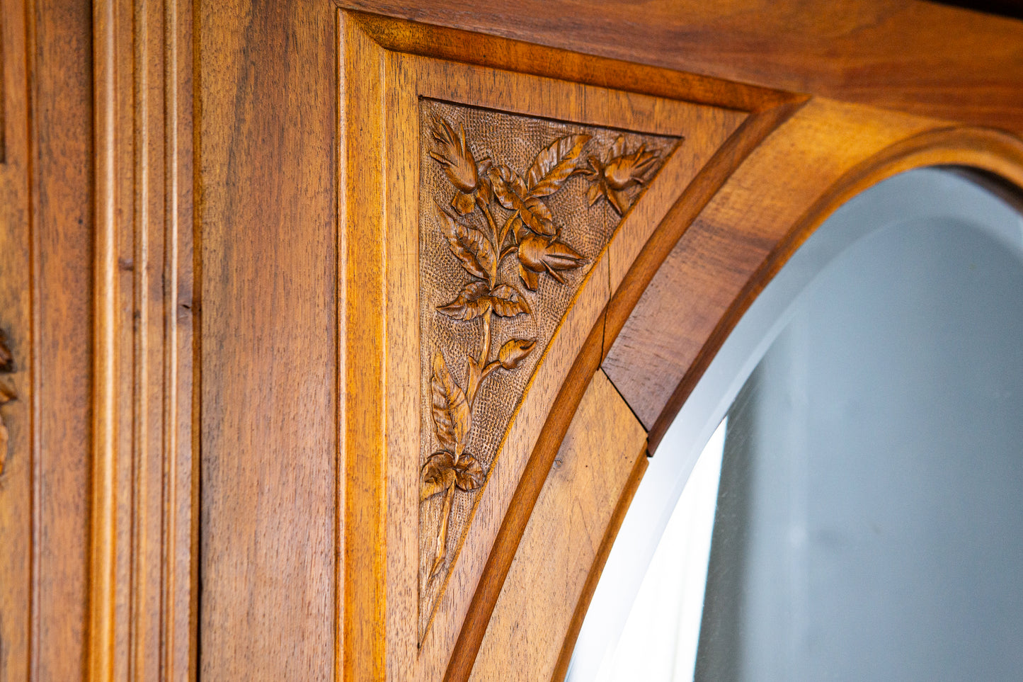 wunderschöner französischer Jugendstil Kleiderschrank, Anfang des 20.Jahrhunderts - Garderobe Schrank Wäscheschank Kommode Regal Alt Antik MÖBLINGER