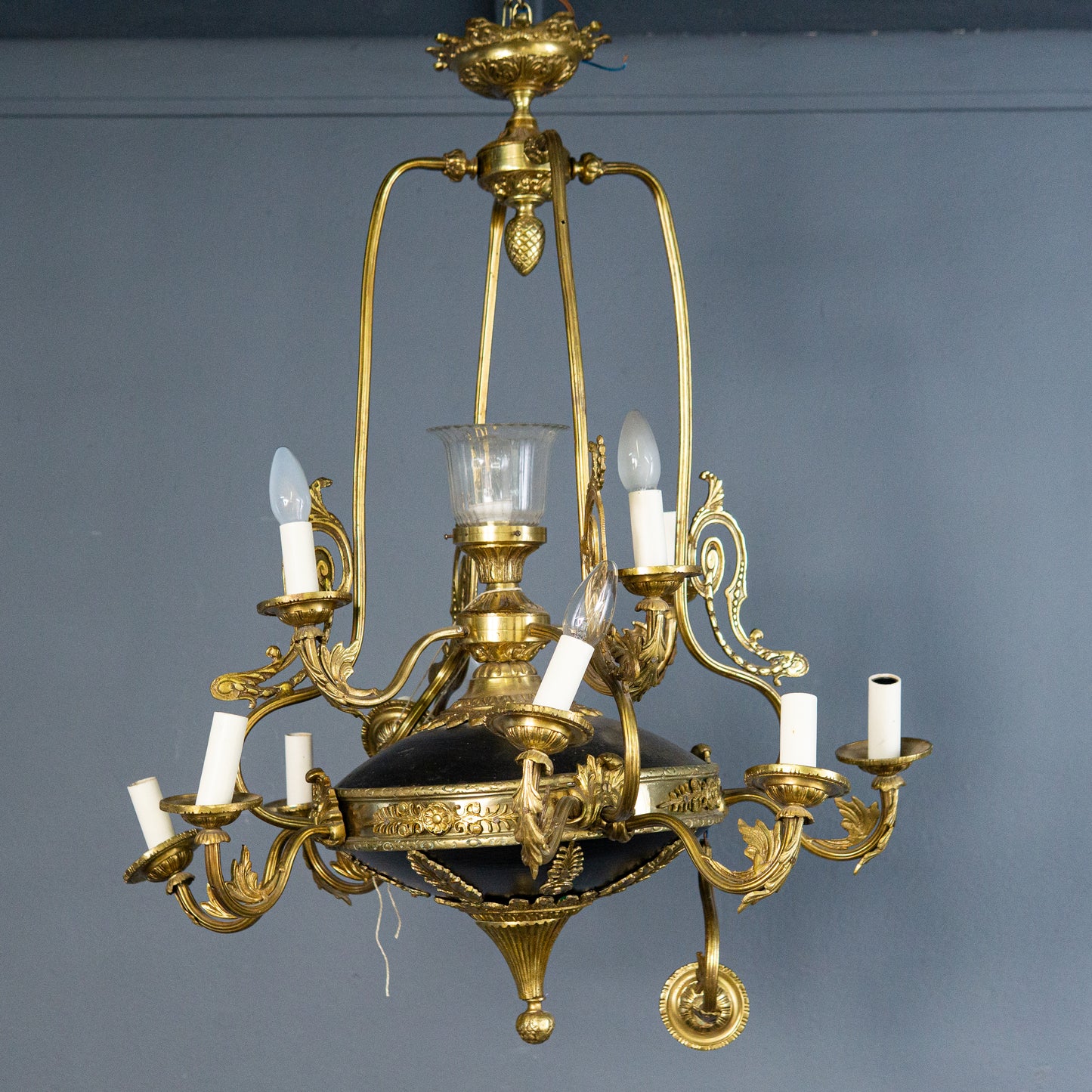 restaurierungsbedürftige Deckenleuchte im Empire Stil, 1.Hälfte des 20.Jahrhunderts - Leuchter Lampe Deckenlampe Vintage Alt Antik MÖBLINGER