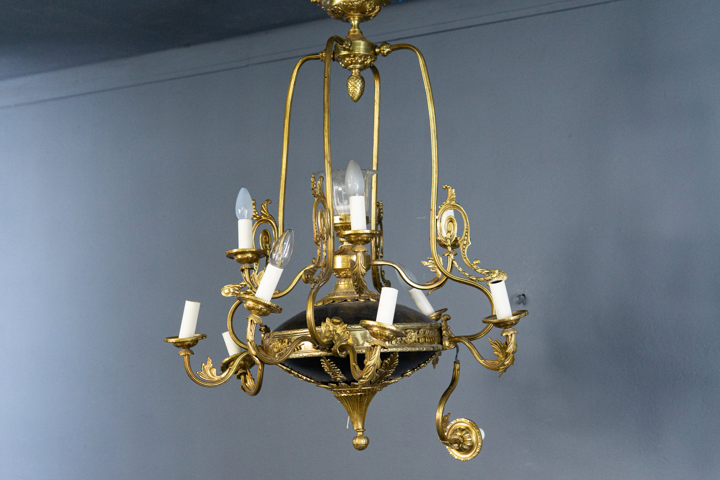 restaurierungsbedürftige Deckenleuchte im Empire Stil, 1.Hälfte des 20.Jahrhunderts - Leuchter Lampe Deckenlampe Vintage Alt Antik MÖBLINGER