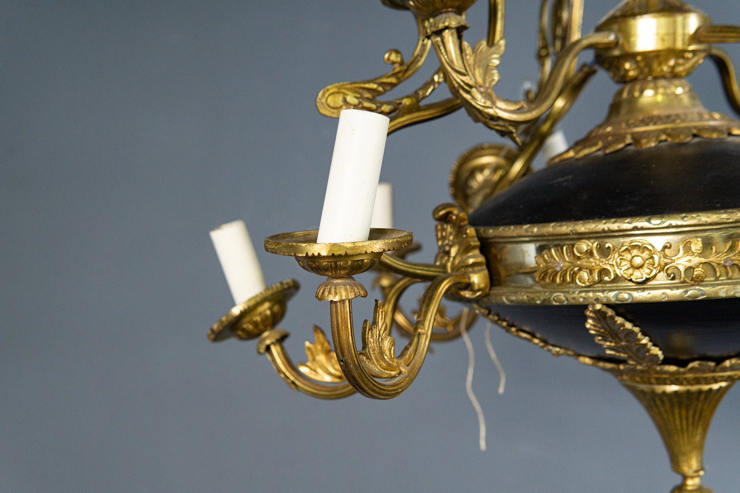 restaurierungsbedürftige Deckenleuchte im Empire Stil, 1.Hälfte des 20.Jahrhunderts - Leuchter Lampe Deckenlampe Vintage Alt Antik MÖBLINGER