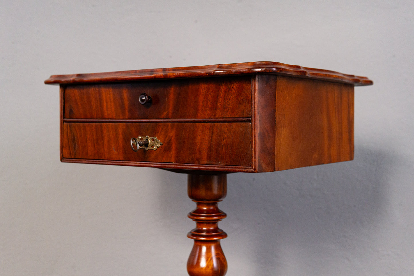 Nähtisch Antik Tisch Kommode Sekretär Schrank Alt Regal MÖBLINGER 2410_2109