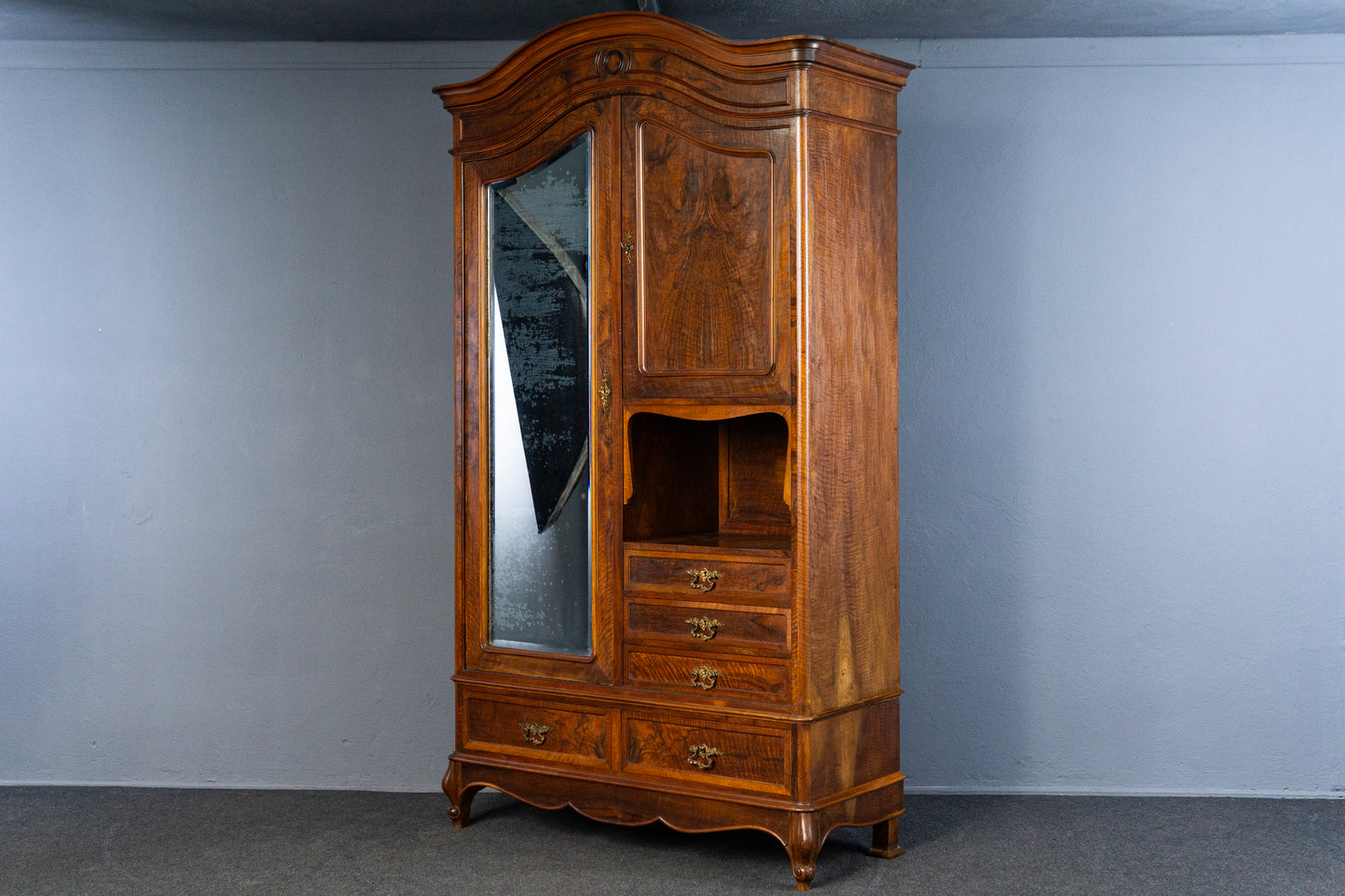 eleganter asymmetrischer Kleiderschrank, Jugendstil um 1900 - Garderobe Regal Kommode Alt Antik MÖBLINGER