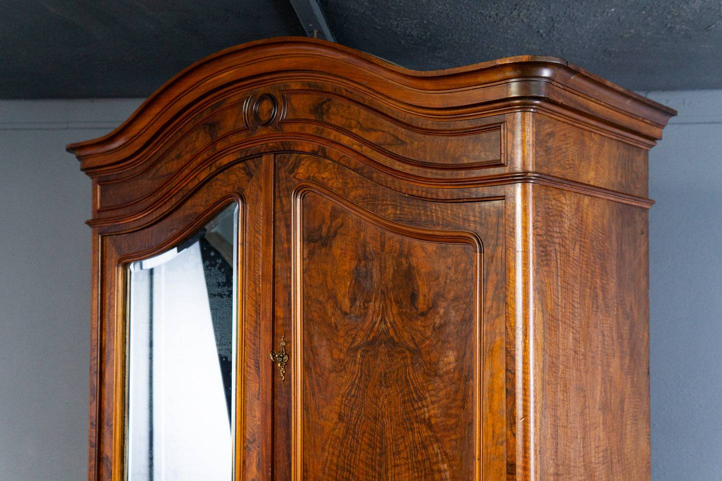 eleganter asymmetrischer Kleiderschrank, Jugendstil um 1900 - Garderobe Regal Kommode Alt Antik MÖBLINGER