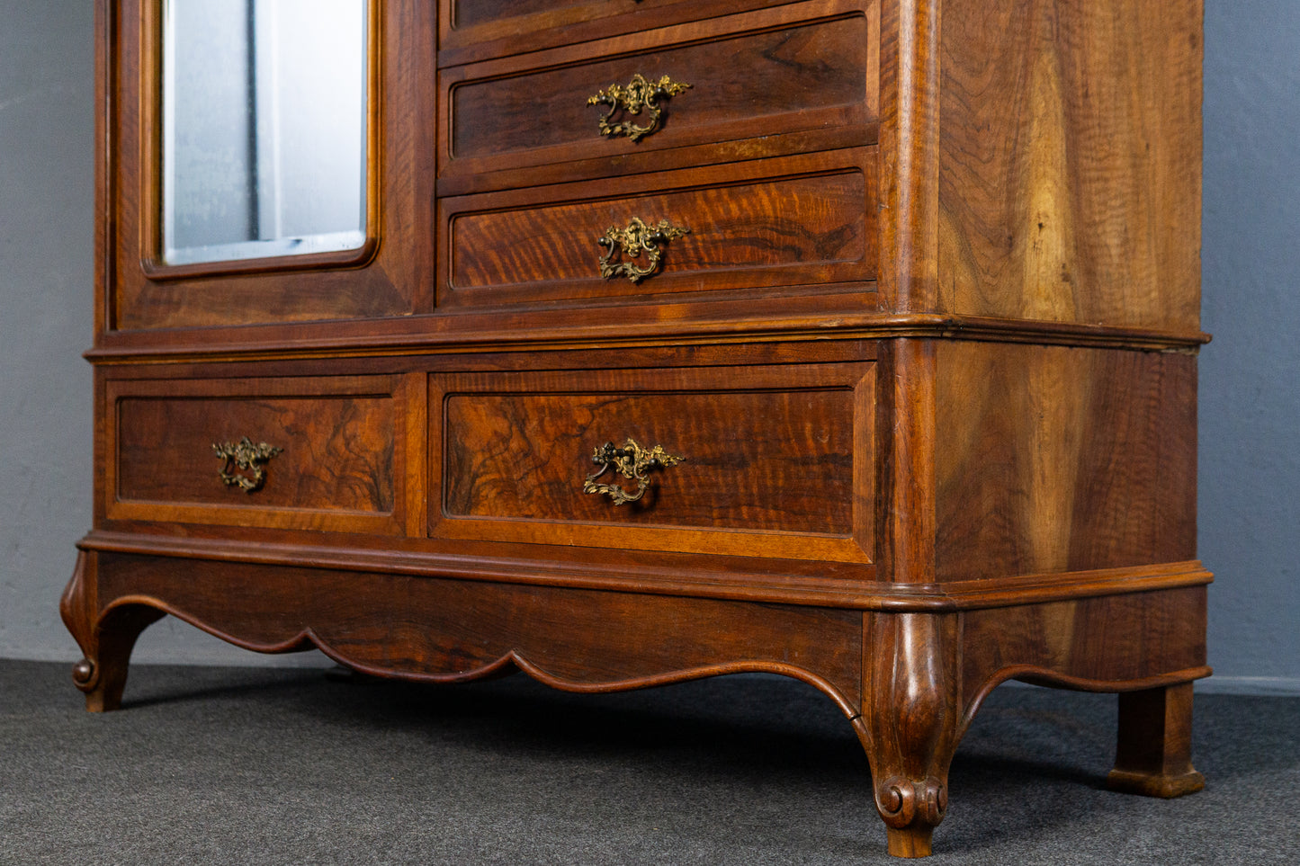 eleganter asymmetrischer Kleiderschrank, Jugendstil um 1900 - Garderobe Regal Kommode Alt Antik MÖBLINGER