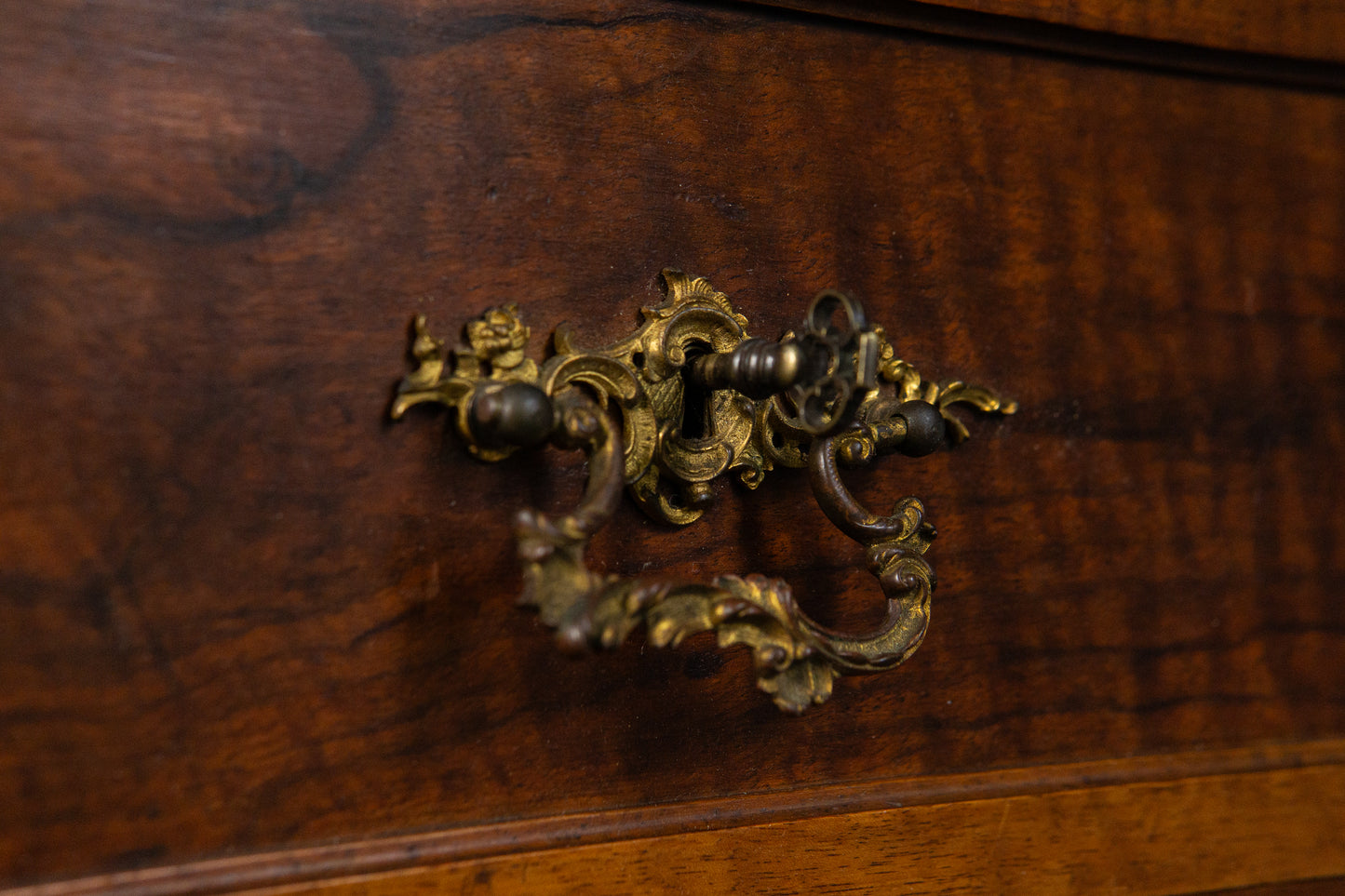 eleganter asymmetrischer Kleiderschrank, Jugendstil um 1900 - Garderobe Regal Kommode Alt Antik MÖBLINGER