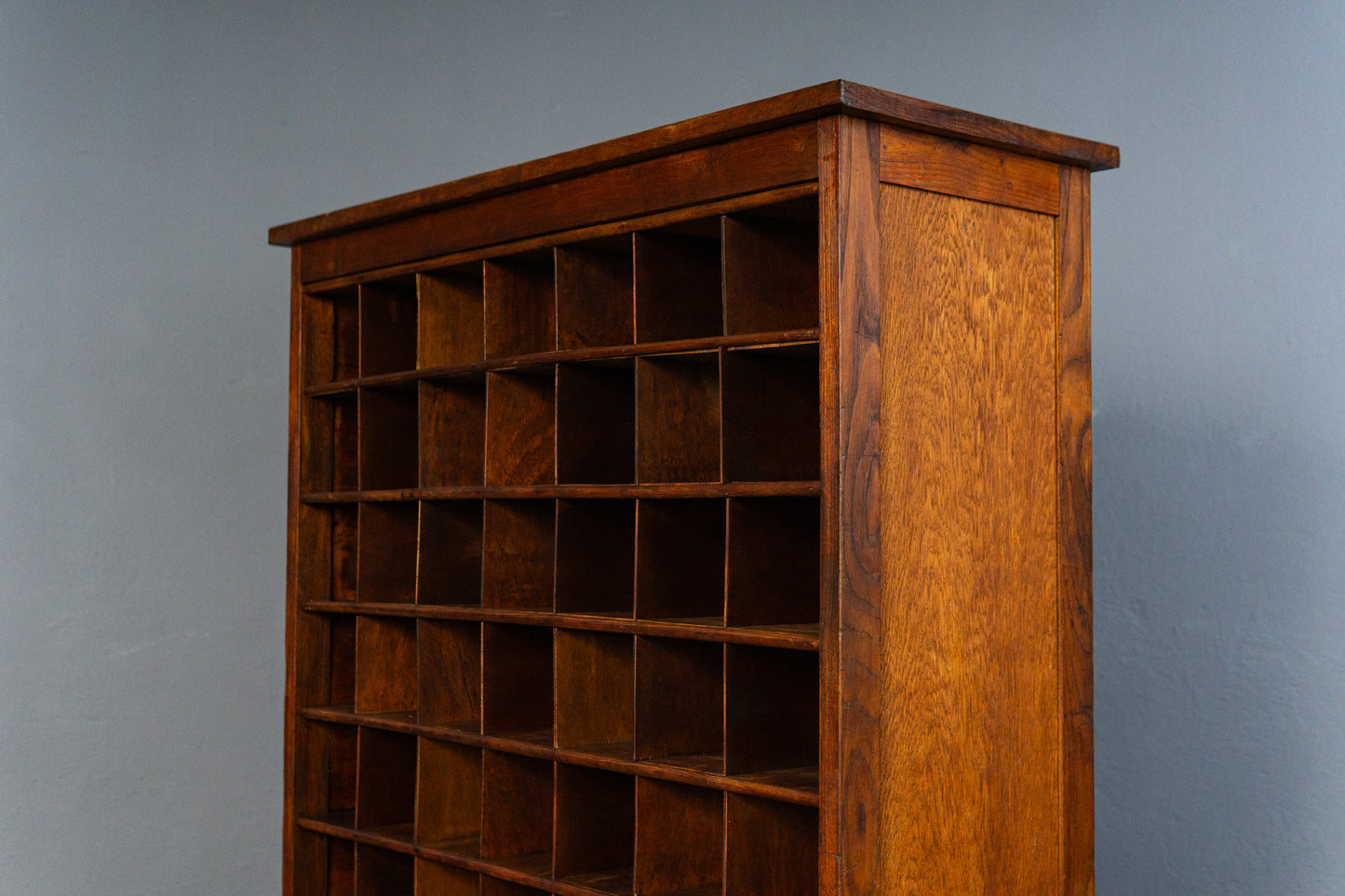 seltene französische Bibliothek aus Massivholz um 1900 - Karteikarten Regal Schrank Raumteiler Büro Kommode Vintage Alt Antik MÖBLINGER