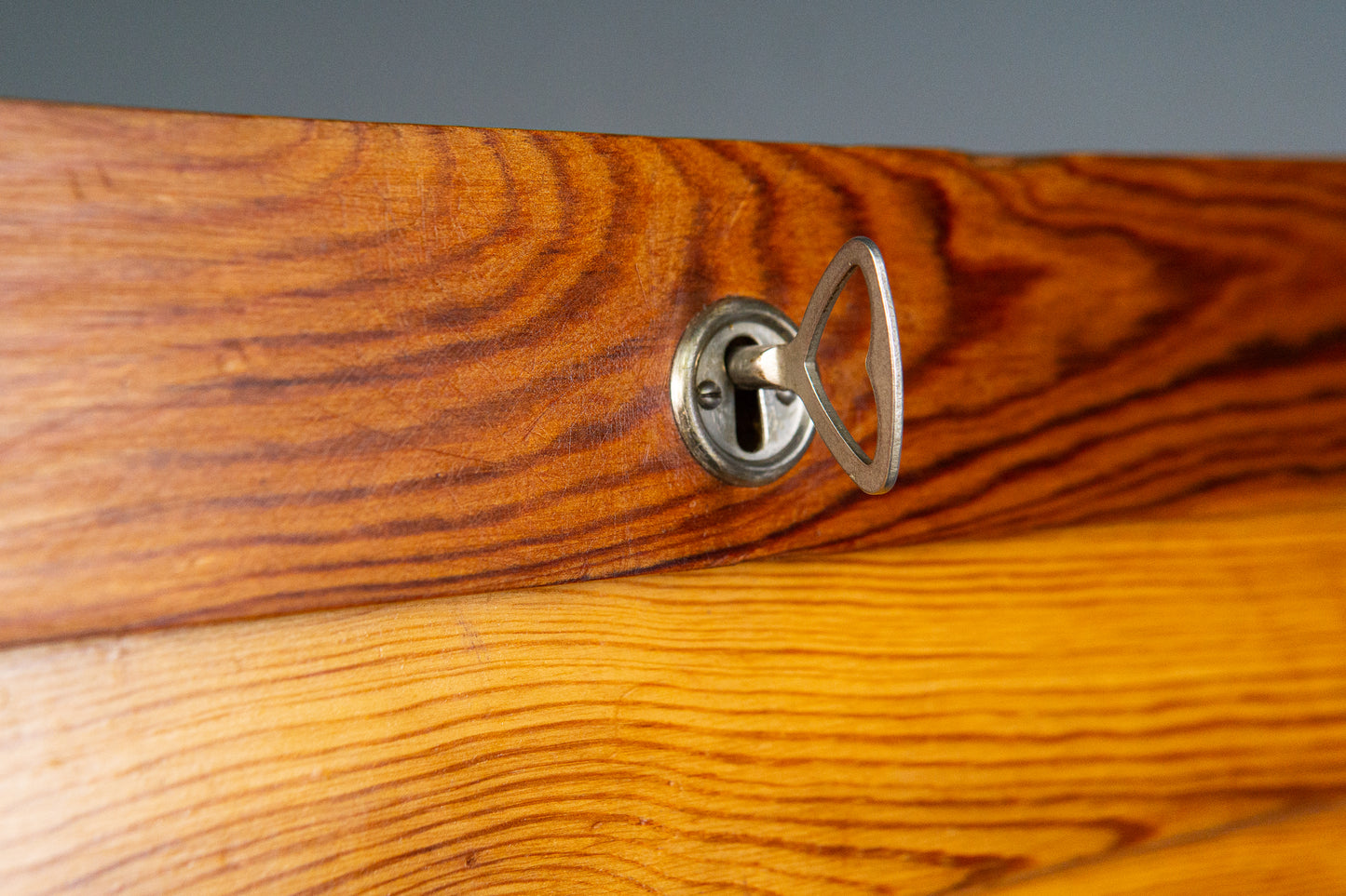 Praktischer Vintage Rollladenschrank, Mid-Century - Aktenschrank Kommode Regal Schrank Büro Alt MÖBLINGER