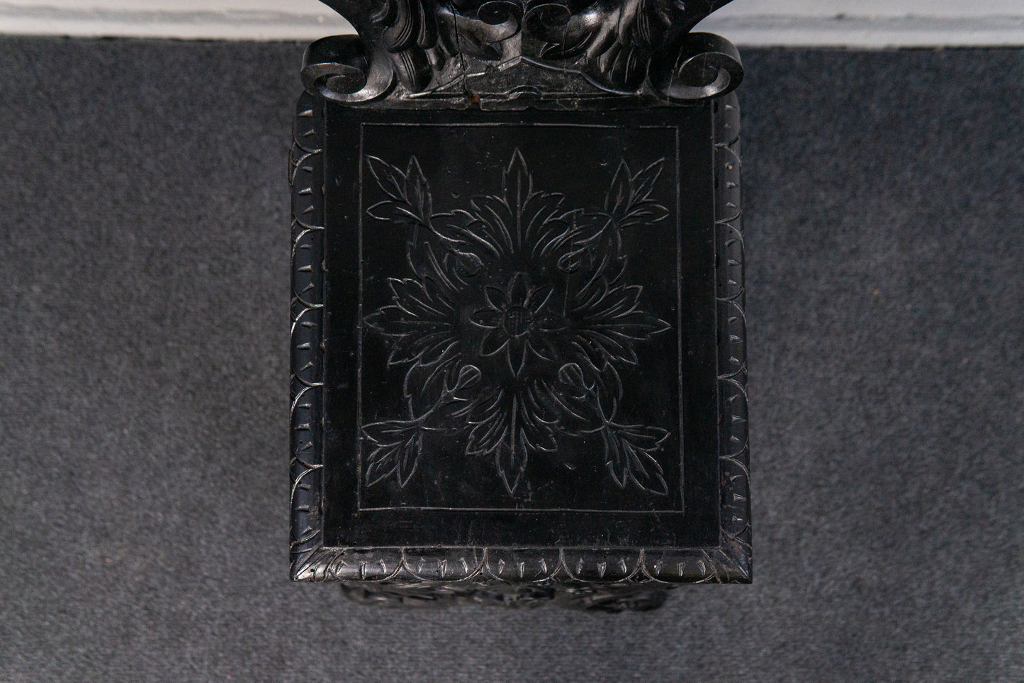 Außergewöhnliches 3er Set Sgabello Brettstühle, 2.Hälfte des 19.Jahrhunderts - Historismus Italienische Stühle Sessel Tisch Alt Antik MÖBLINGER