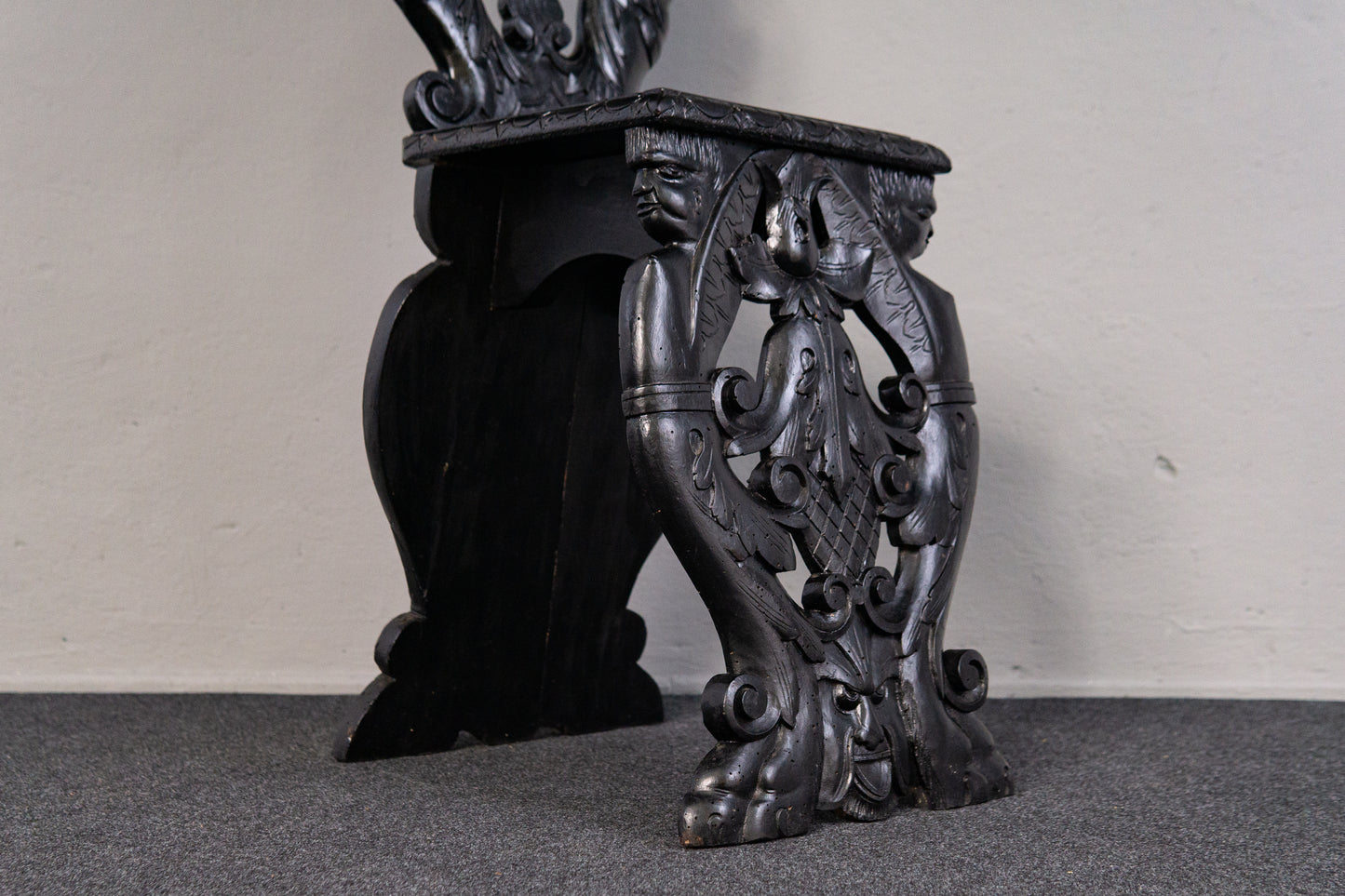 Außergewöhnliches 3er Set Sgabello Brettstühle, 2.Hälfte des 19.Jahrhunderts - Historismus Italienische Stühle Sessel Tisch Alt Antik MÖBLINGER