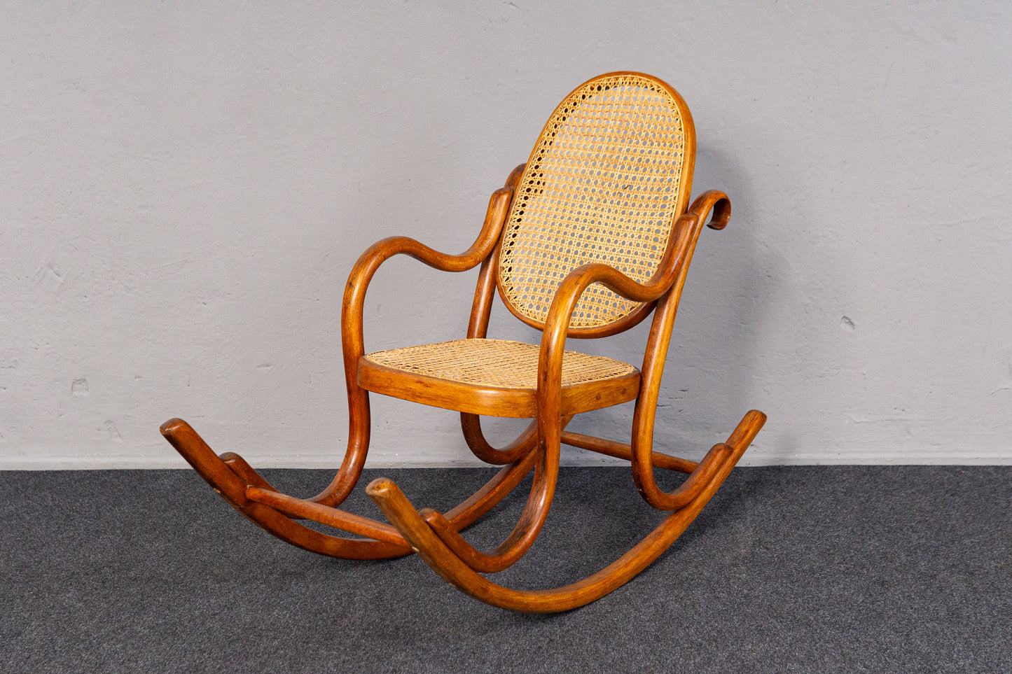 antiker Kinder Schaukelstuhl Sessel Stuhl Sofa Couch MÖBLINGER 2410_2404