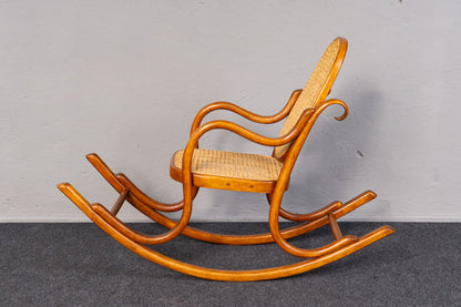 antiker Kinder Schaukelstuhl Sessel Stuhl Sofa Couch MÖBLINGER 2410_2404