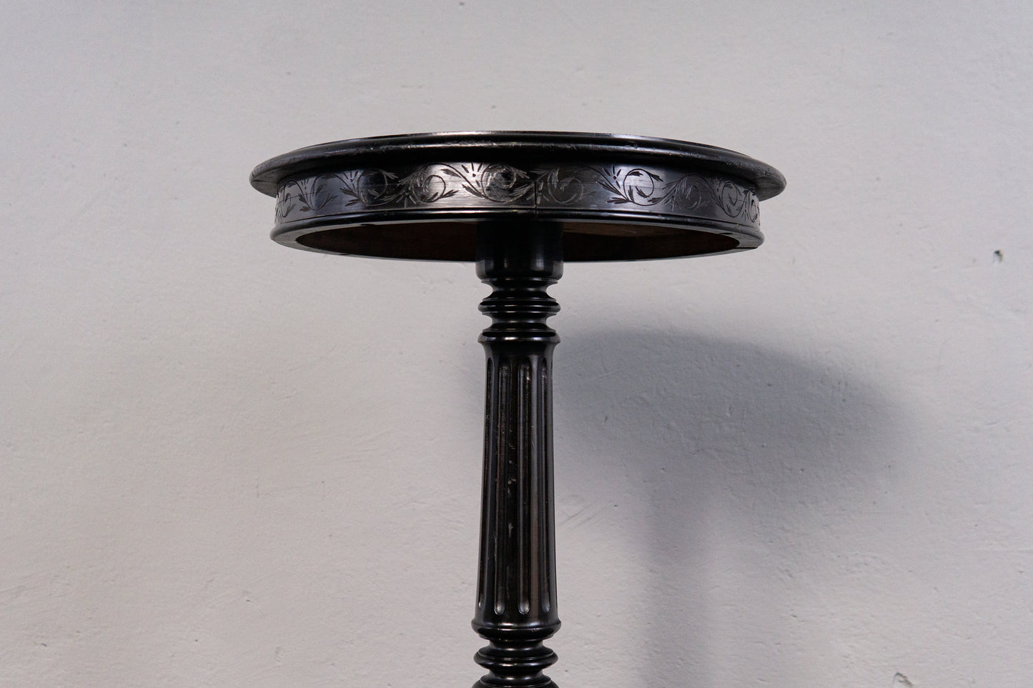 Blumentisch Antik Tisch Stuhl Hocker Beistelltisch Table MÖBLINGER 2410_2406