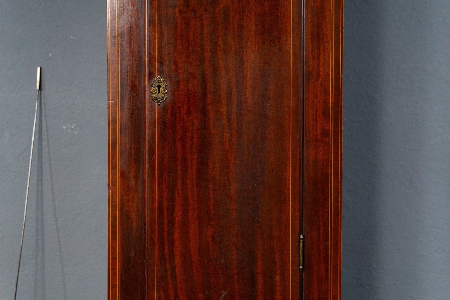 Elegante Englische Standuhr, 1.Hälfte des 19.Jahrhunderts - Clock Wohnzimmer Pendel Gewichte Uhrwerk Uhr Alt Antik MÖBLINGER