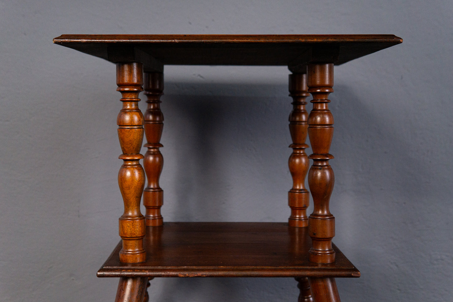 Tisch Blumentisch Beistelltisch Regal Hocker Alt Antik MÖBLINGER 2410_2802