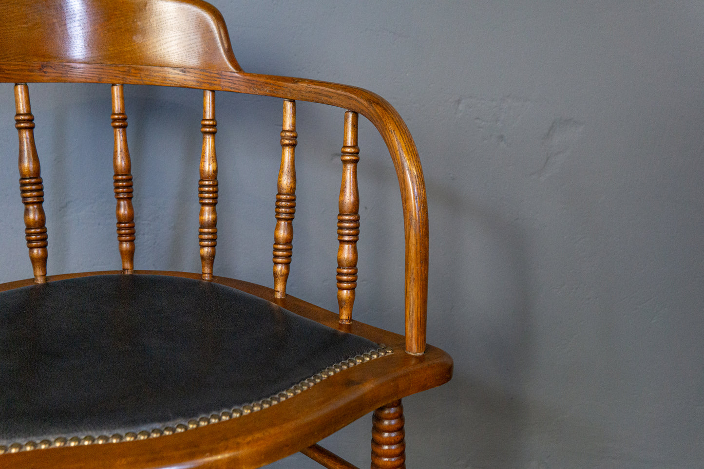 Schreibtischstuhl Capitan Chair Sessel Thron Stuhl Sofa MÖBLINGER 2410_3105