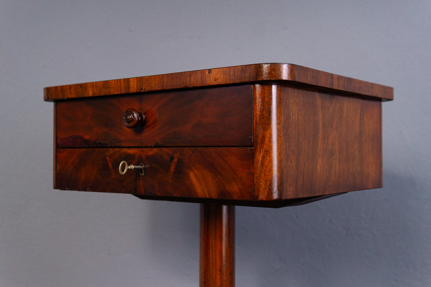 Antik Nähtisch Tisch Kommode Sekretär Schrank Alt Regal MÖBLINGER 2411_0403