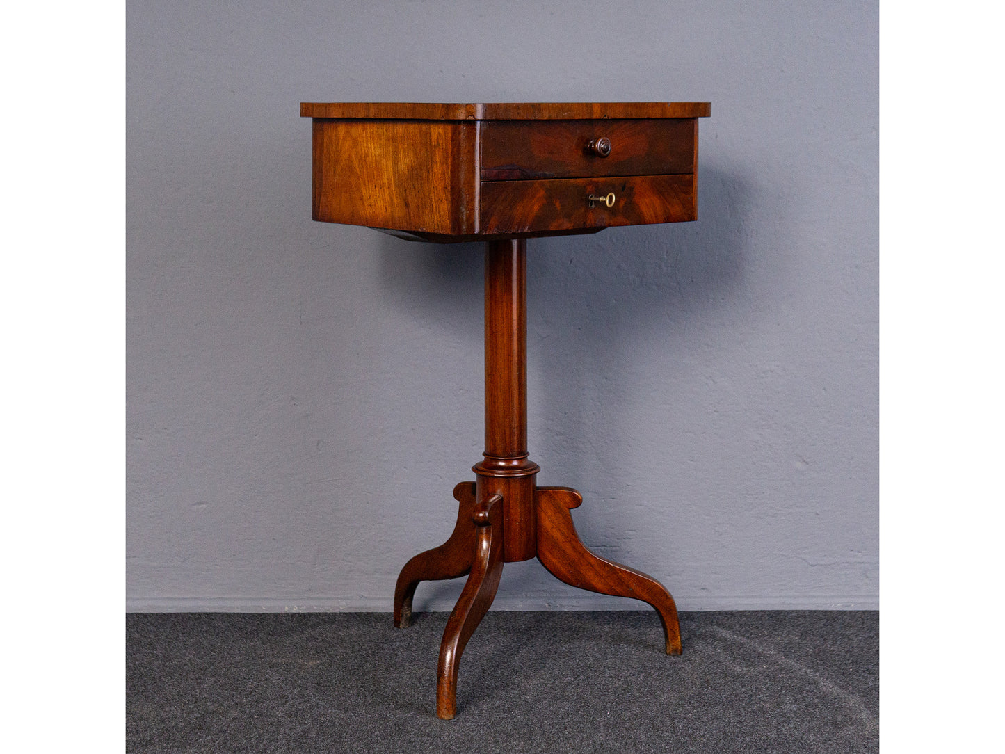 Antik Nähtisch Tisch Kommode Sekretär Schrank Alt Regal MÖBLINGER 2411_0403