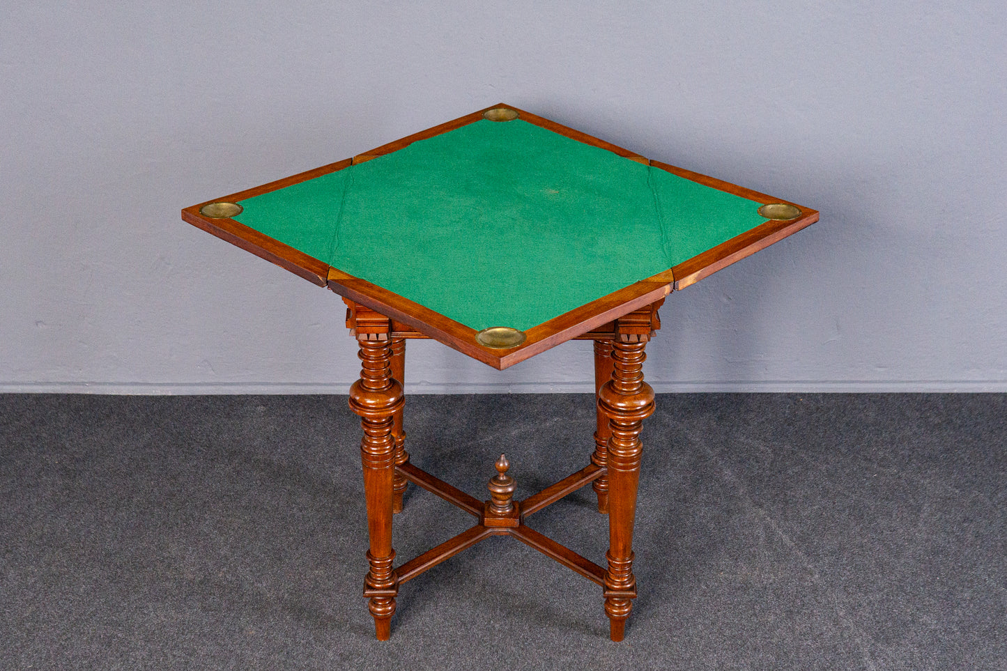Gründerzeit Spieltisch Tisch Beistelltisch Table Antik MÖBLINGER 2411_0703