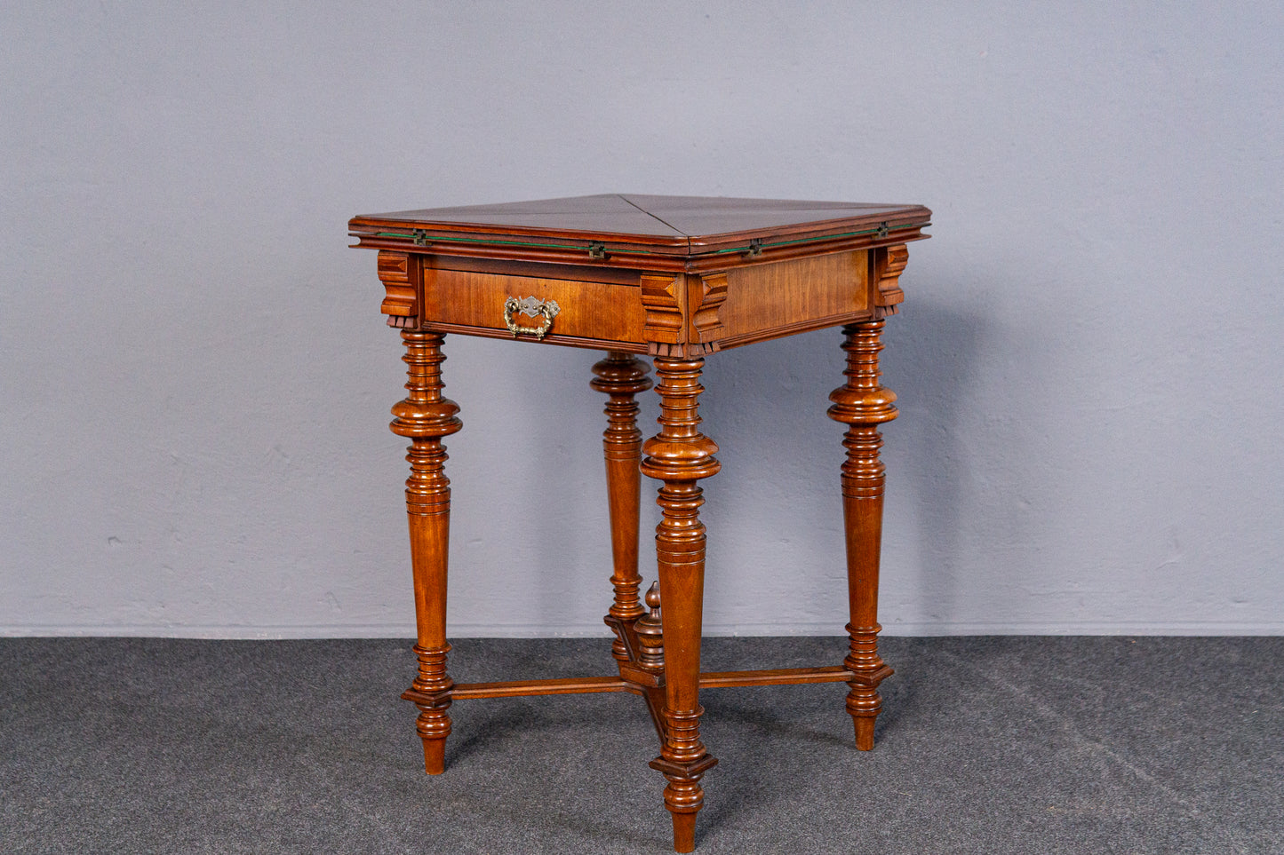 Gründerzeit Spieltisch Tisch Beistelltisch Table Antik MÖBLINGER 2411_0703