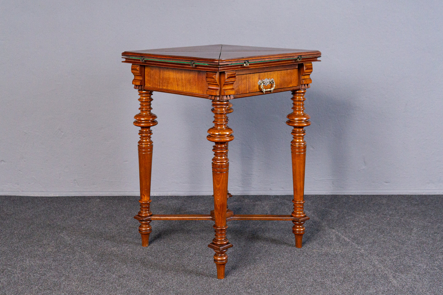 Gründerzeit Spieltisch Tisch Beistelltisch Table Antik MÖBLINGER 2411_0703