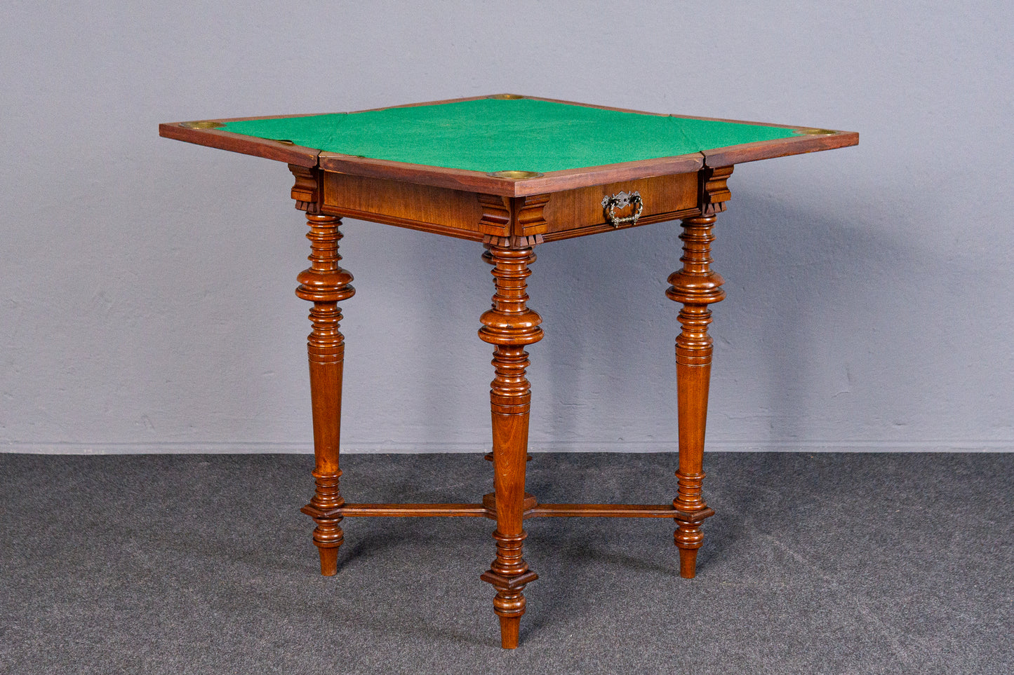 Gründerzeit Spieltisch Tisch Beistelltisch Table Antik MÖBLINGER 2411_0703