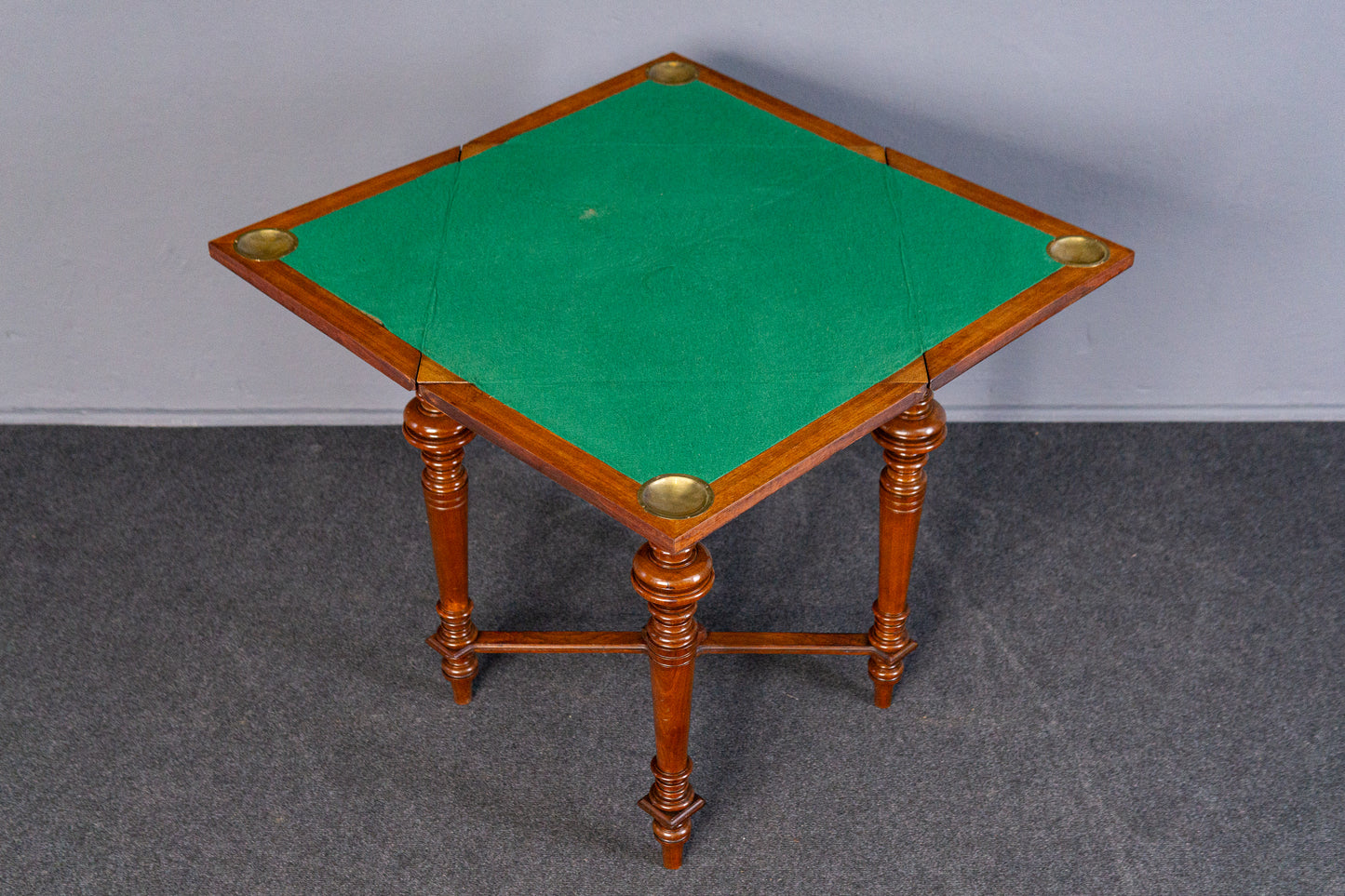 Gründerzeit Spieltisch Tisch Beistelltisch Table Antik MÖBLINGER 2411_0703