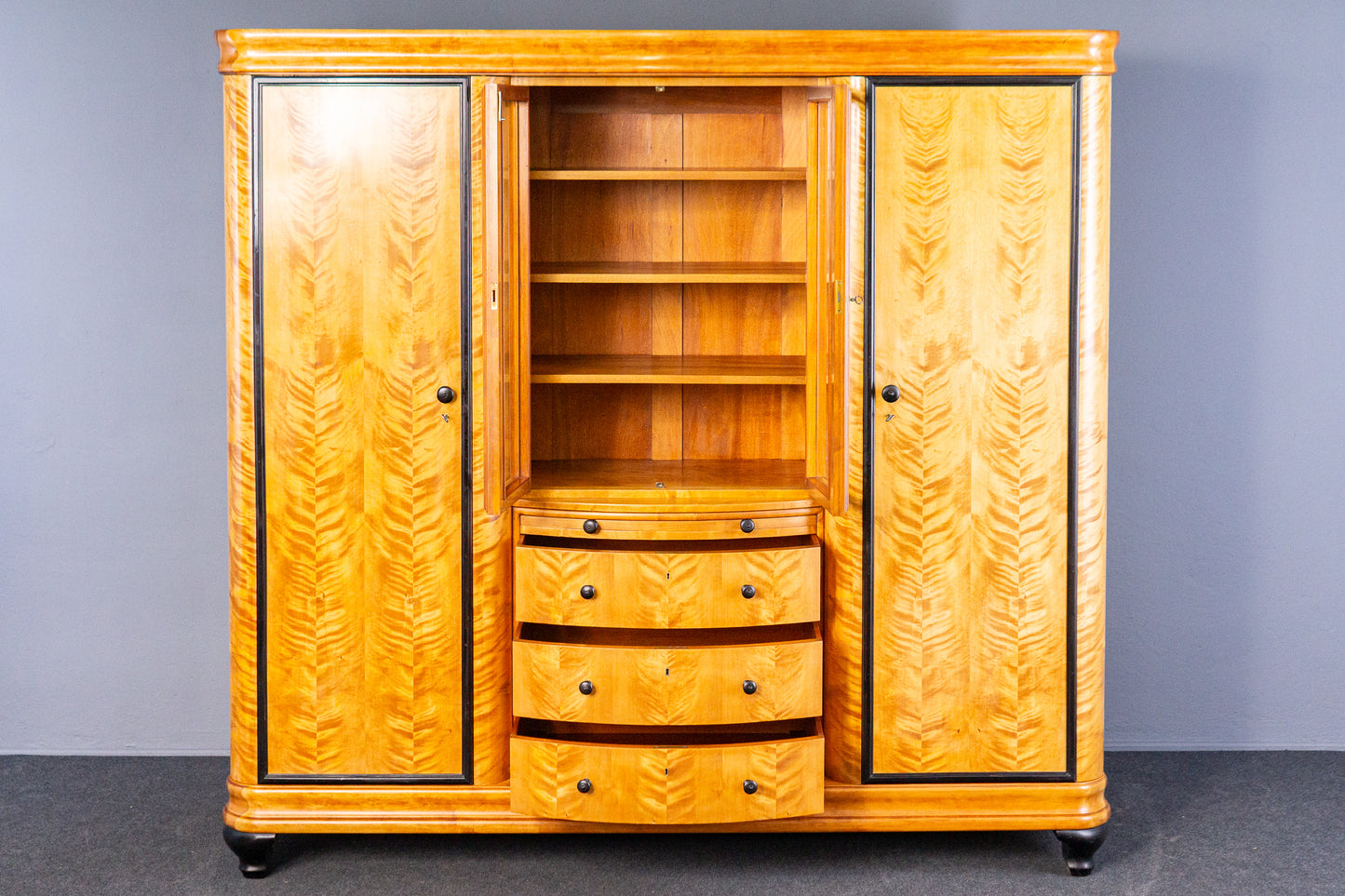 Großer Vintage Kleiderschrank Kommode Schrank Alt Antik MÖBLINGER 2411_0706