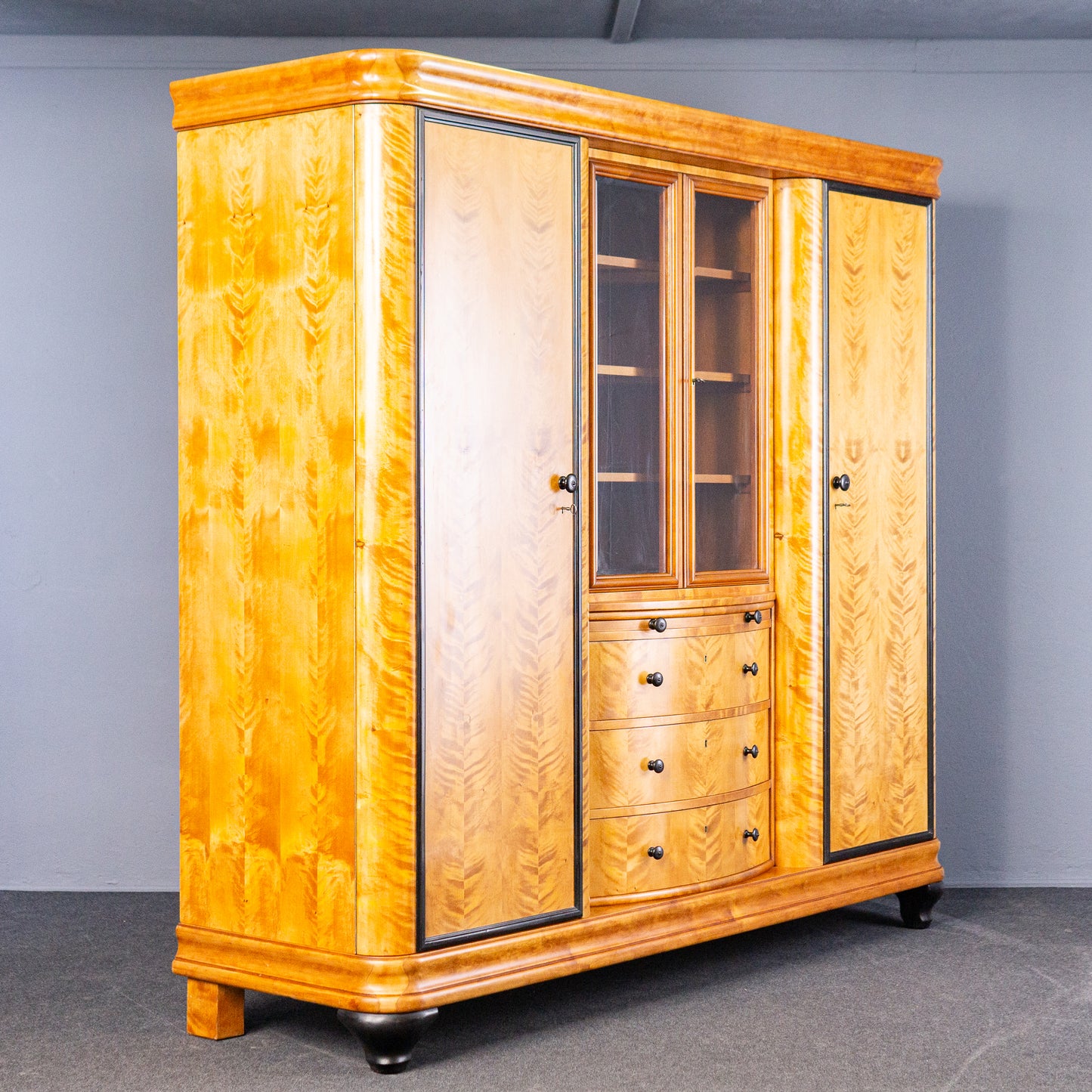 Großer Vintage Kleiderschrank Kommode Schrank Alt Antik MÖBLINGER 2411_0706