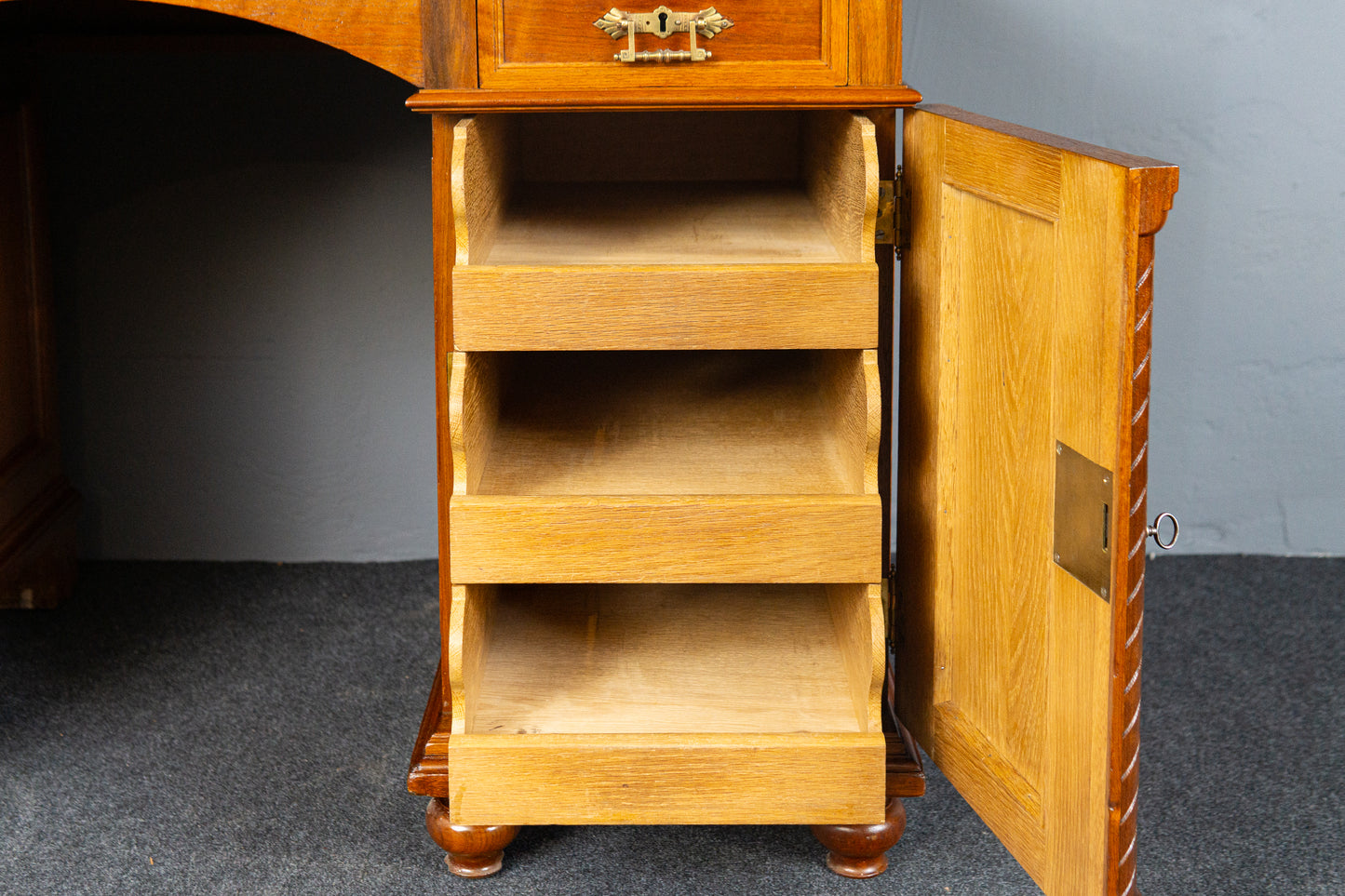 rest. Schreibtisch Tisch Sekretär Desk Büro Vintage Antik MÖBLINGER 2411_1205