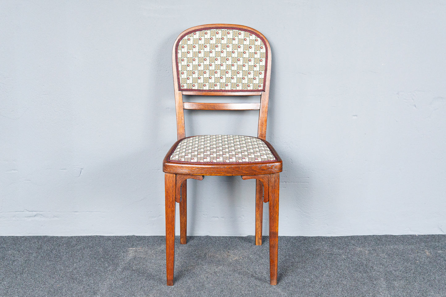 Schöner Jugendstil Stuhl, Anfang des 20.Jahrhunderts - J.&J. Kohn Nr. 715 Entwurf Gustav Siegel Wien Thonet Tisch Stuhl