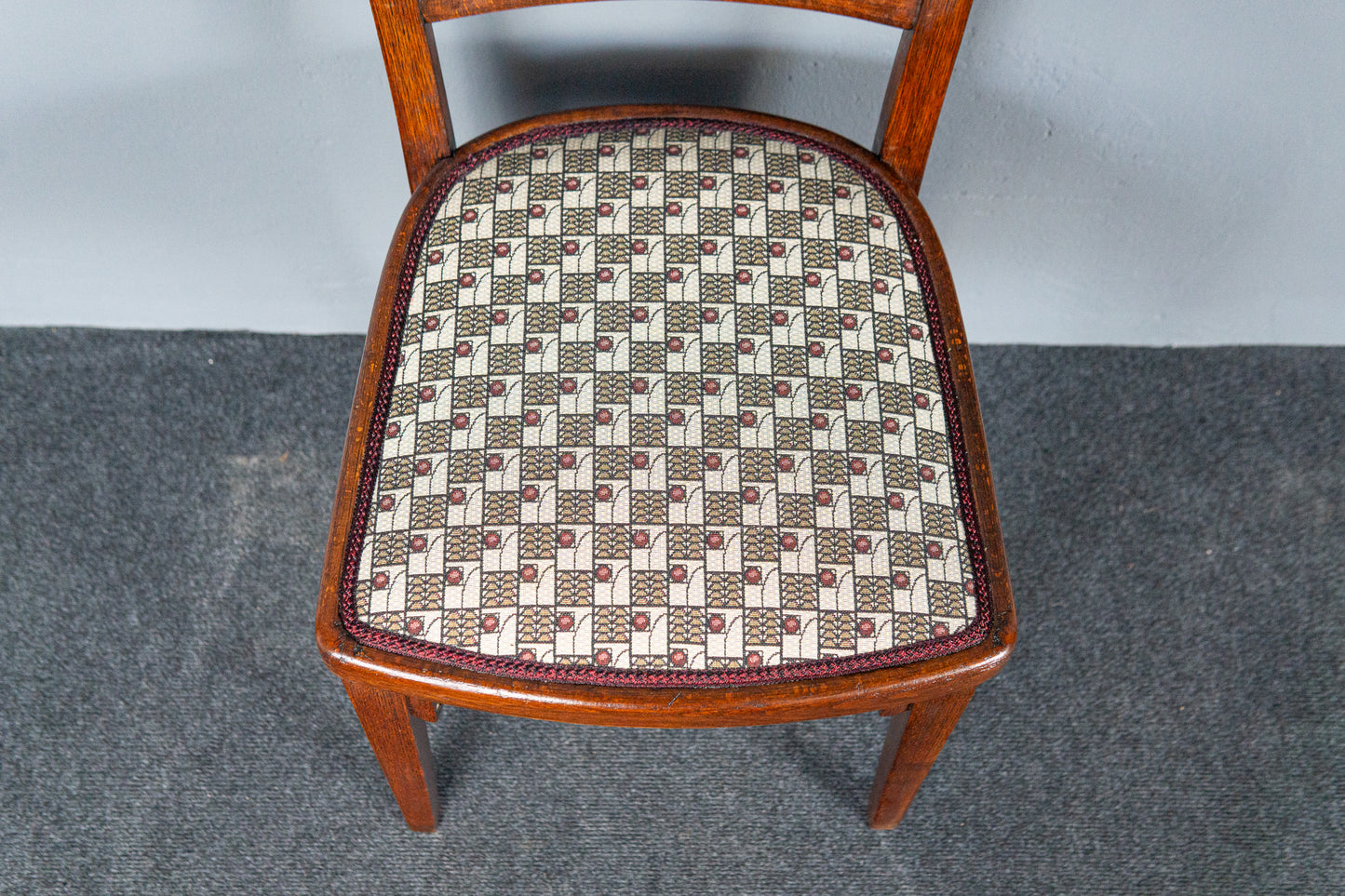 Schöner Jugendstil Stuhl, Anfang des 20.Jahrhunderts - J.&J. Kohn Nr. 715 Entwurf Gustav Siegel Wien Thonet Tisch Stuhl