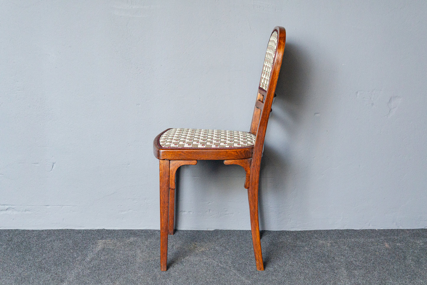 Schöner Jugendstil Stuhl, Anfang des 20.Jahrhunderts - J.&J. Kohn Nr. 715 Entwurf Gustav Siegel Wien Thonet Tisch Stuhl