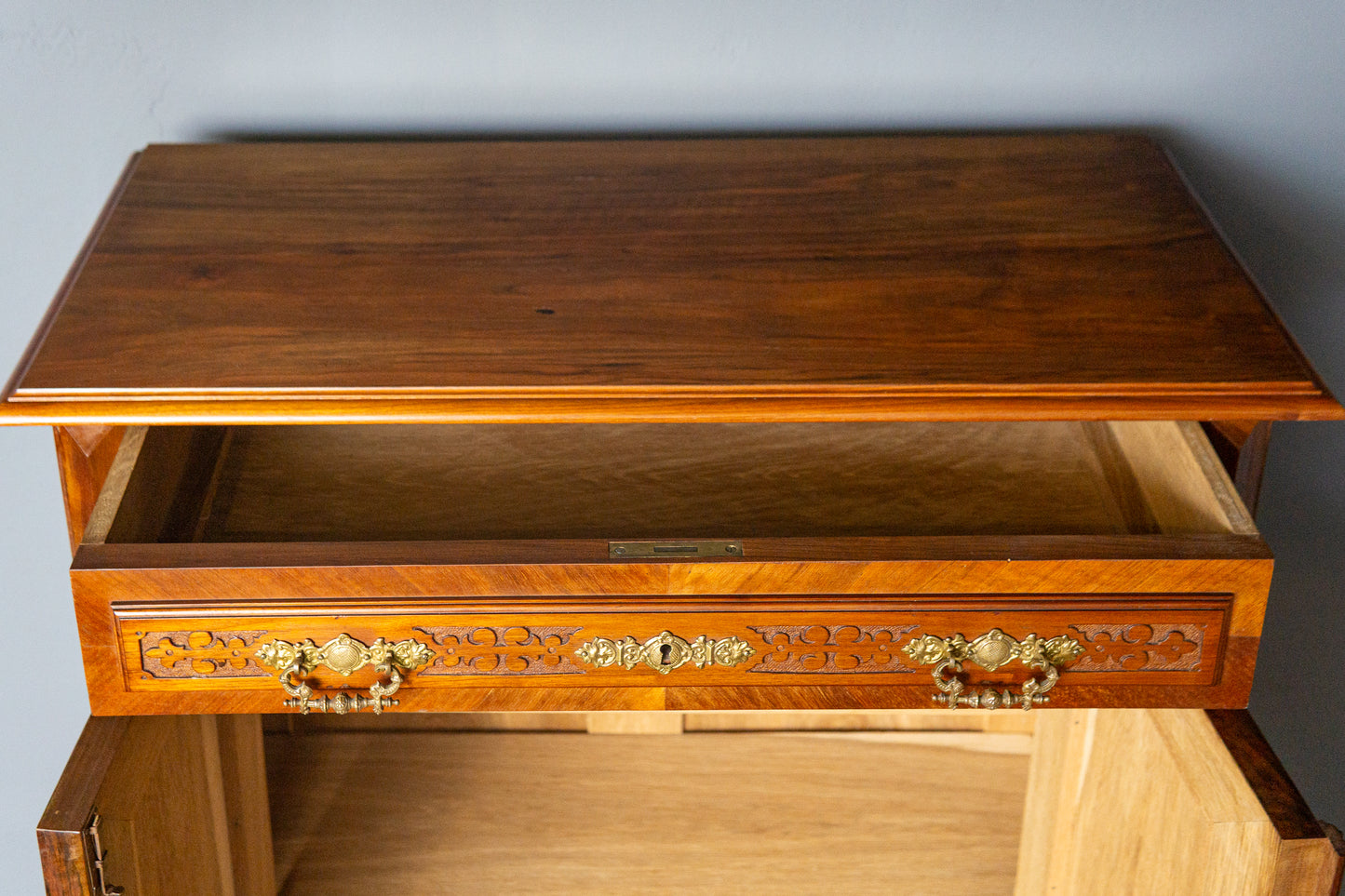 Gründerzeit Schrank Vertiko Kommode Regal Alt Antik MÖBLINGER 2411_1306
