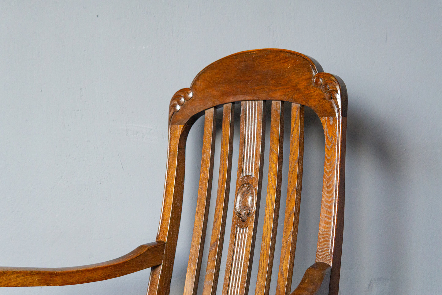 Antik Armlehnenstuhl Sessel Thron Stuhl Sofa Tisch Couch MÖBLINGER 2411_1307