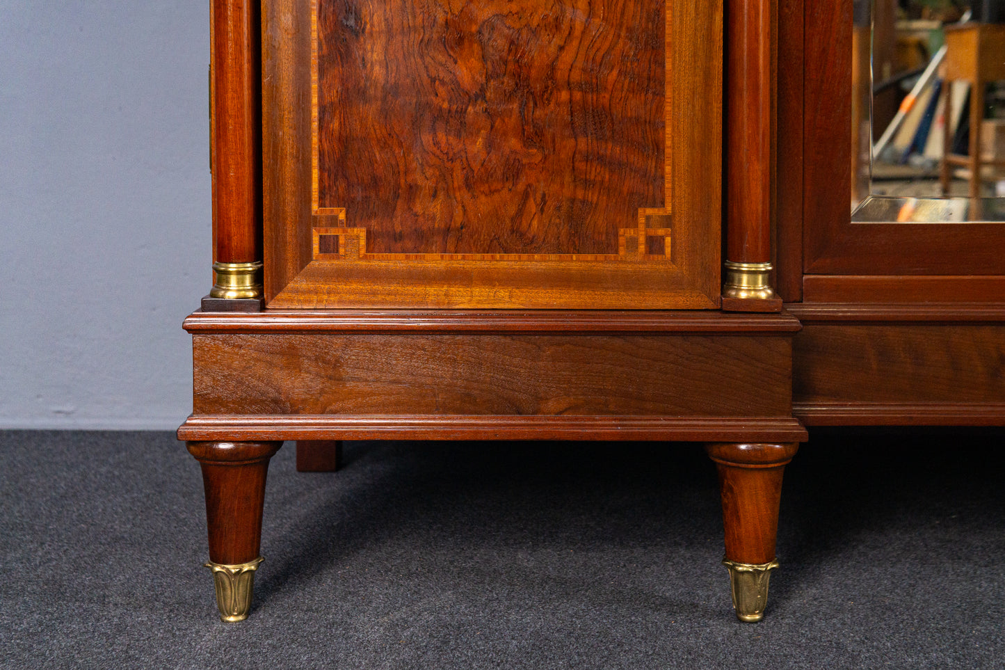 großer Neo Empire Schrank Regal Kommode Garderobe Antik MÖBLINGER 2411_1801