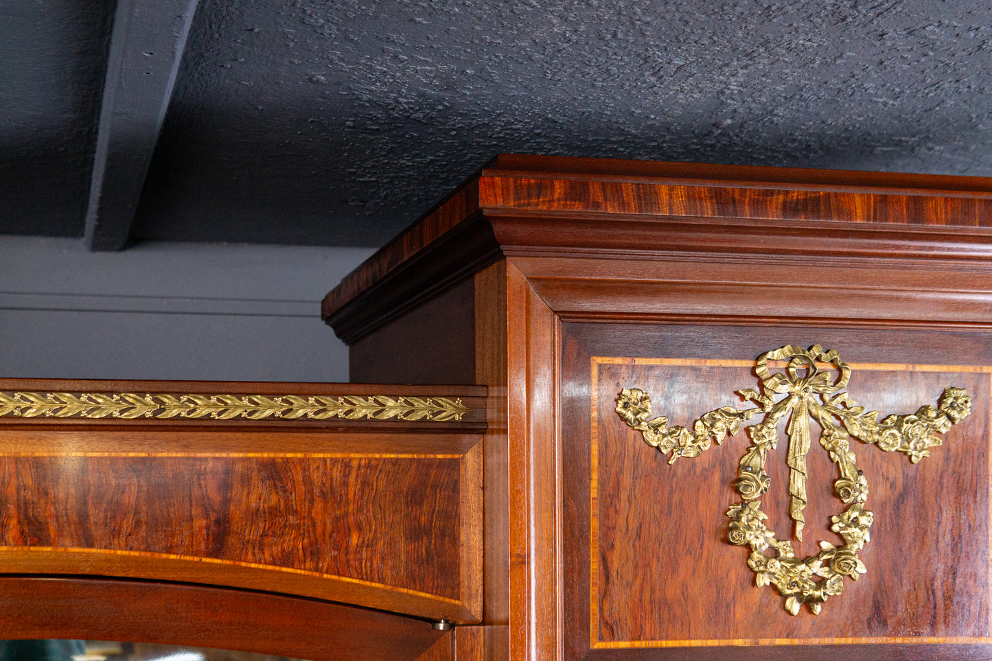 großer Neo Empire Schrank Regal Kommode Garderobe Antik MÖBLINGER 2411_1801